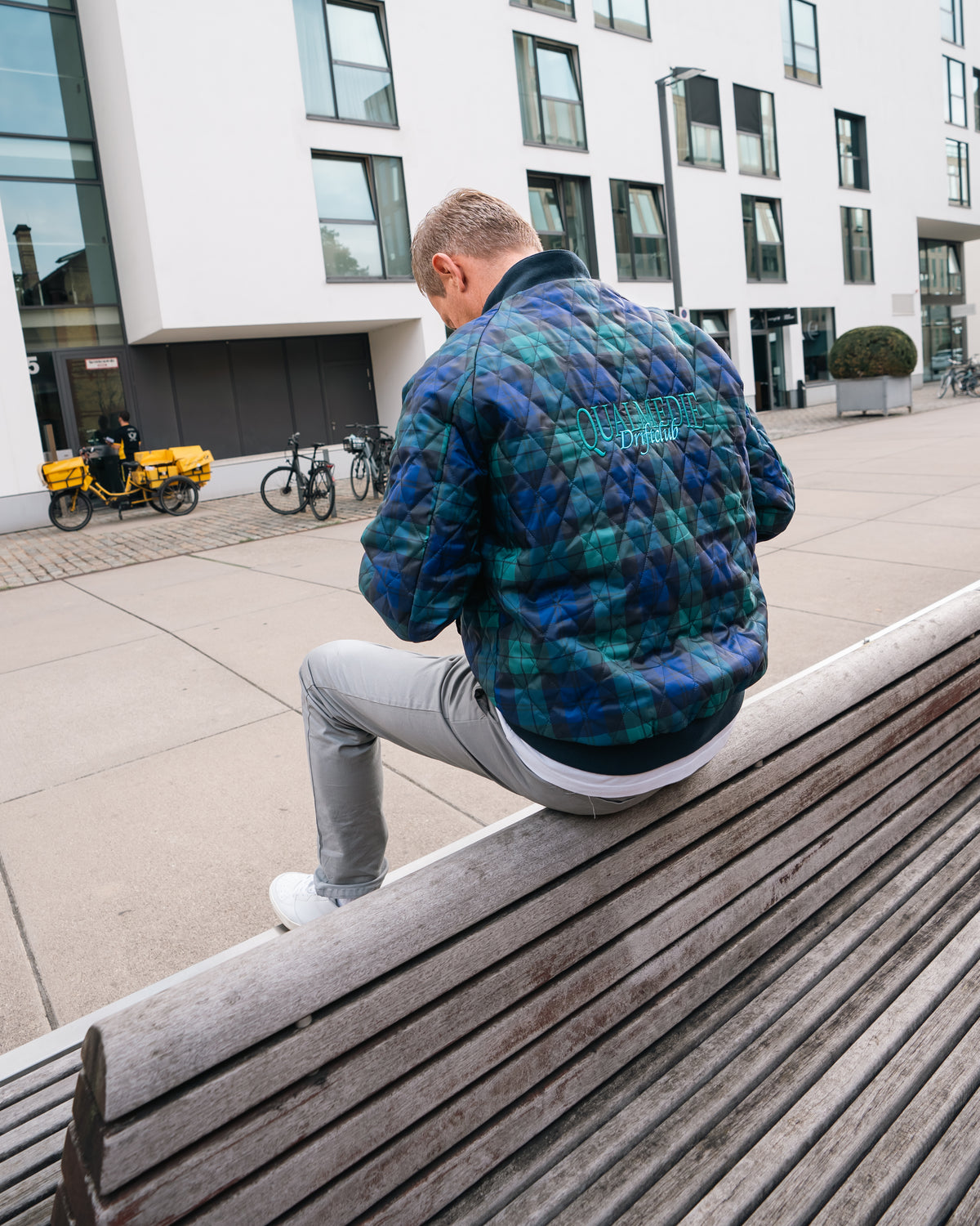 QLMD BOMBER JACKET