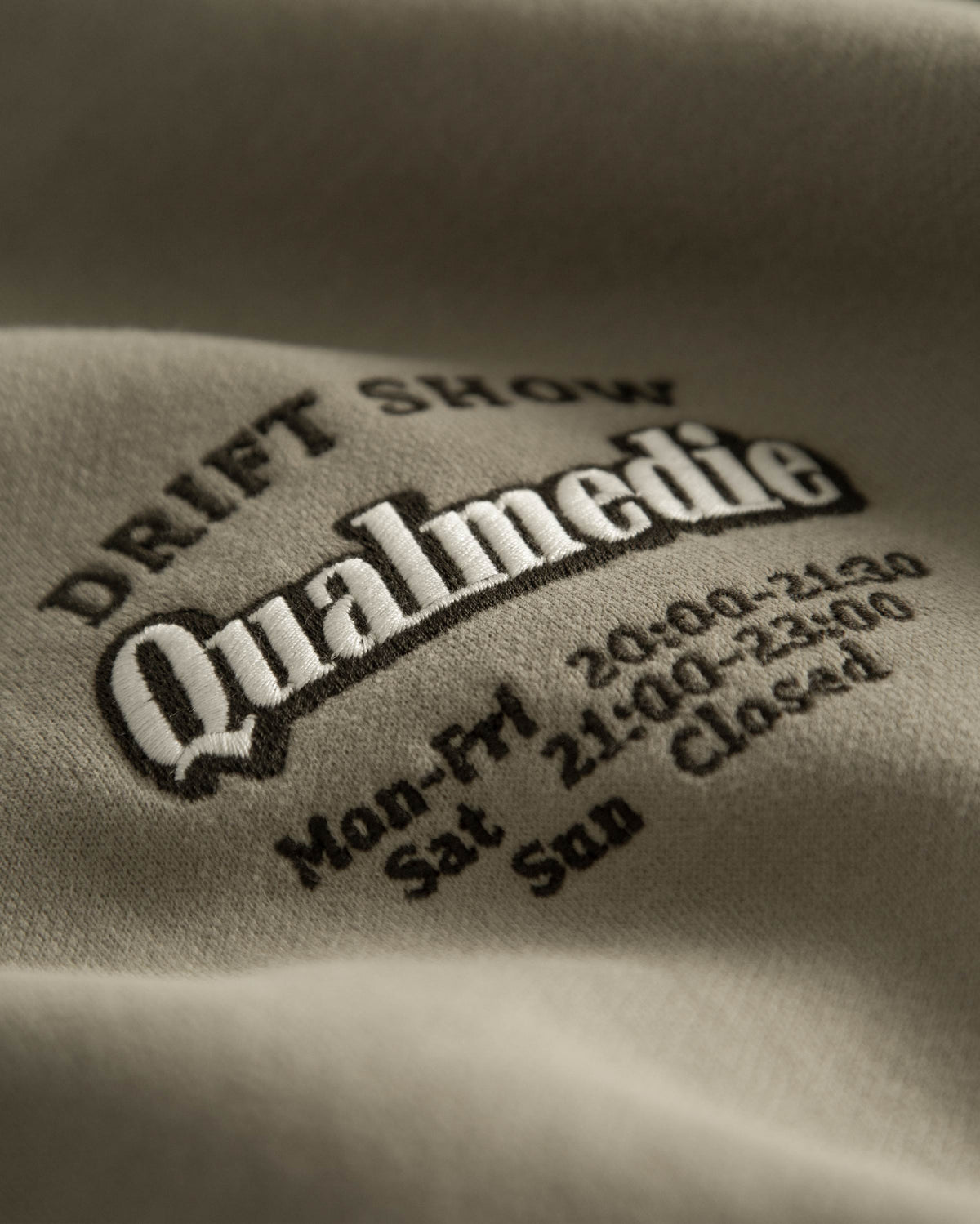 QLMD DRIFT SWEATER
